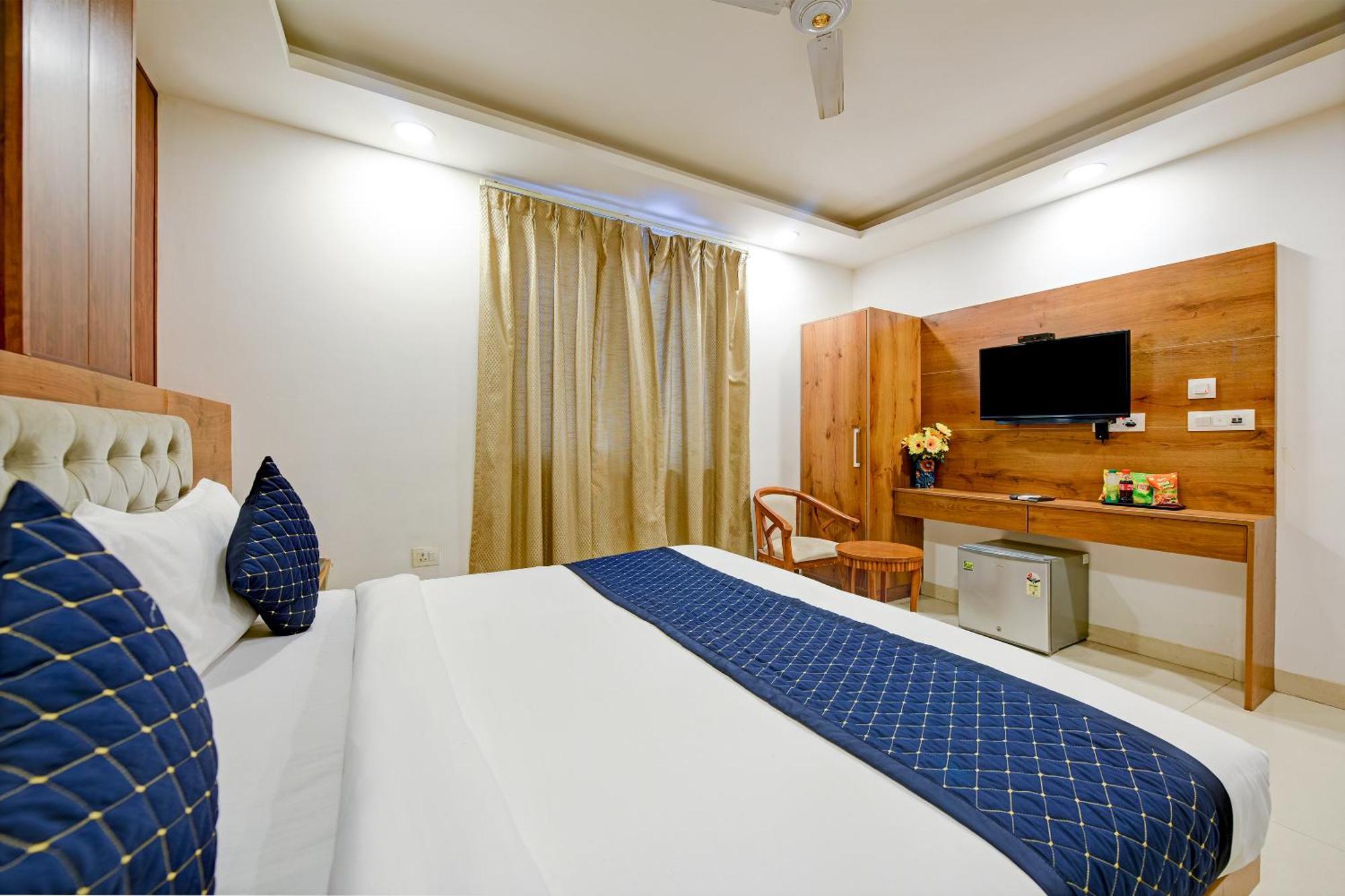Ocean The Near Delhi Airport 4* New Delhi